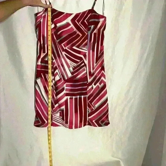 Lulus Geometric Pink/Red Dress Size Medium - Picture 8 of 8